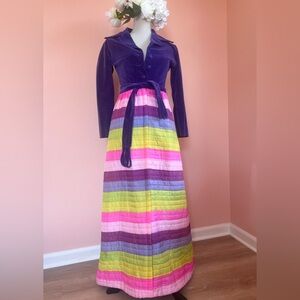 Vintage quilted 1960s hostess dress
